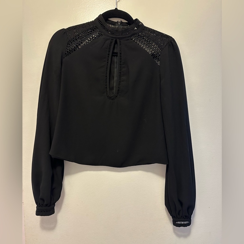 Tularosa black blouse with keyhole - Picture 3 of 4